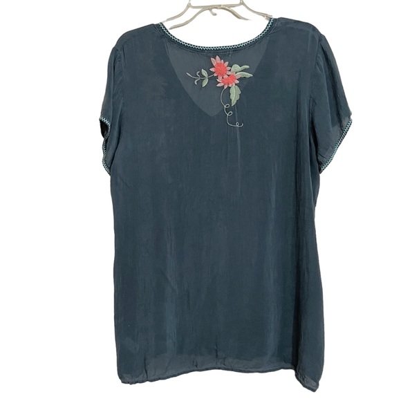 Johnny Was Boho Embroidered Cupra Rayon Top L Womens Teal Flowers Short Sleeves - Picture 3 of 6